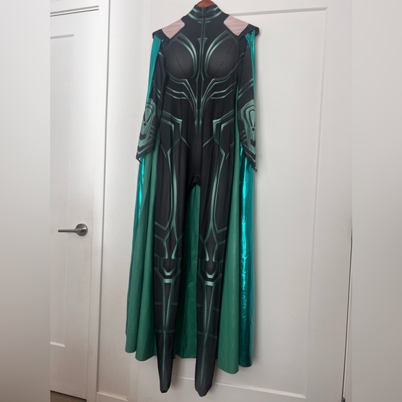 Hela Costume - size L - Picture 1 of 4